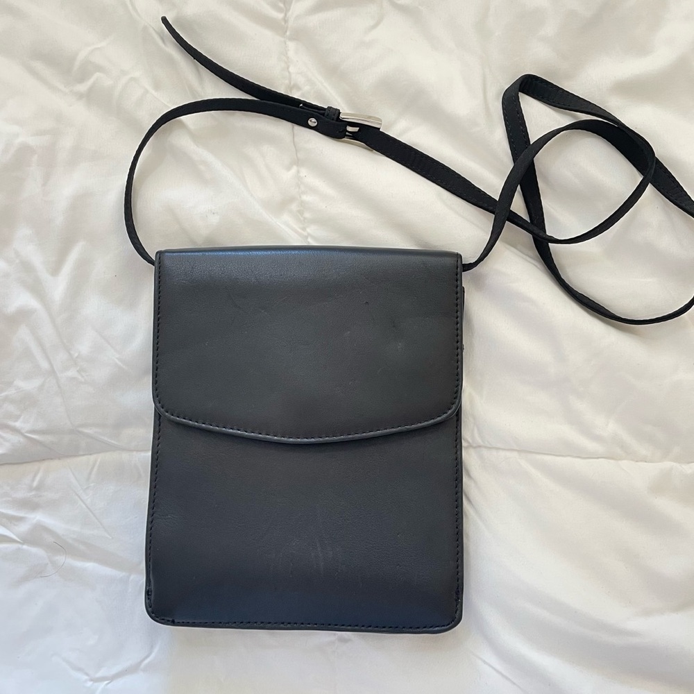 Vintage Genuine Leather Black Classic Crossbody Purse